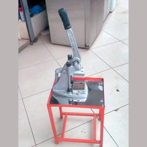 Chips cutter